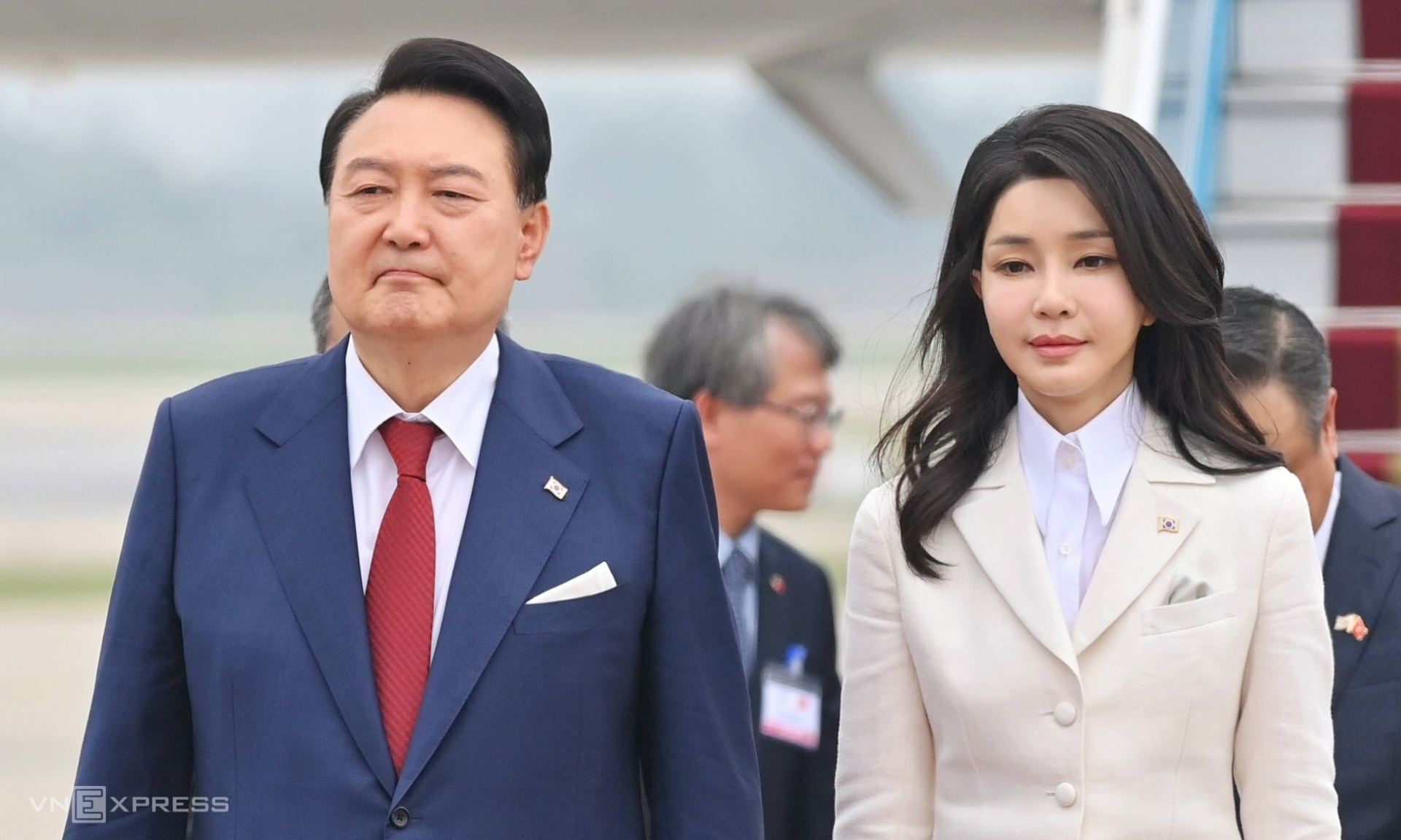 Tổng thống Hàn Quốc và phu nhân đến thăm Việt Nam.