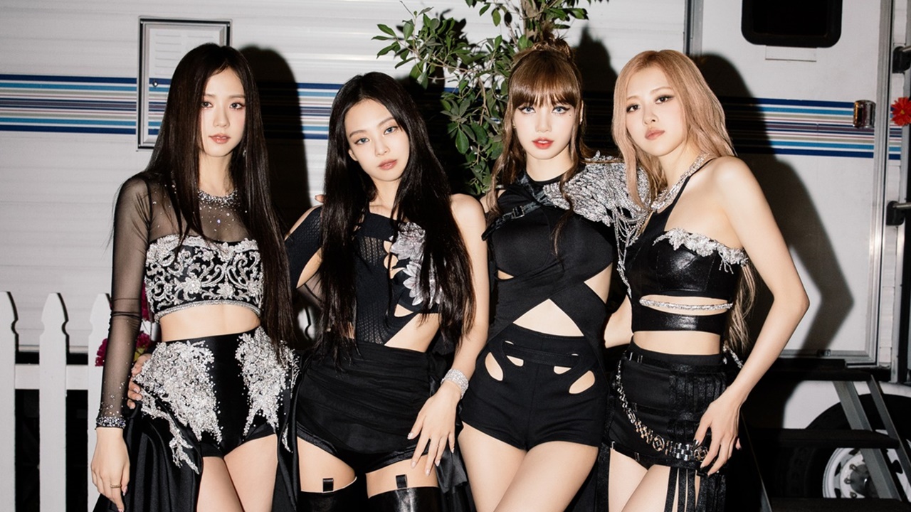 Đã có hơn 150.000 người xếp hàng chờ mua vé concert day 1 của BLACKPINK tại Hà Nội.