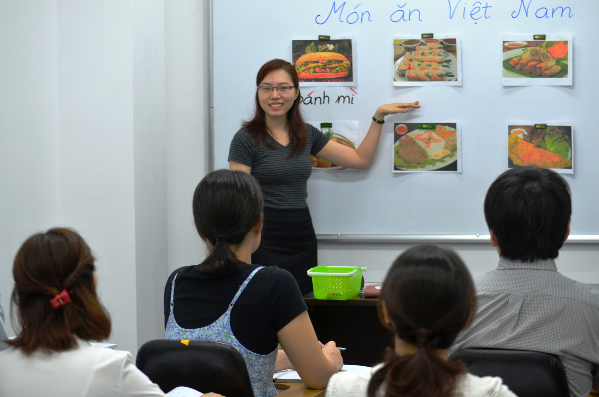 Tiếng Việt cũng nằm trong top những ngôn ngữ khó của thế giới.