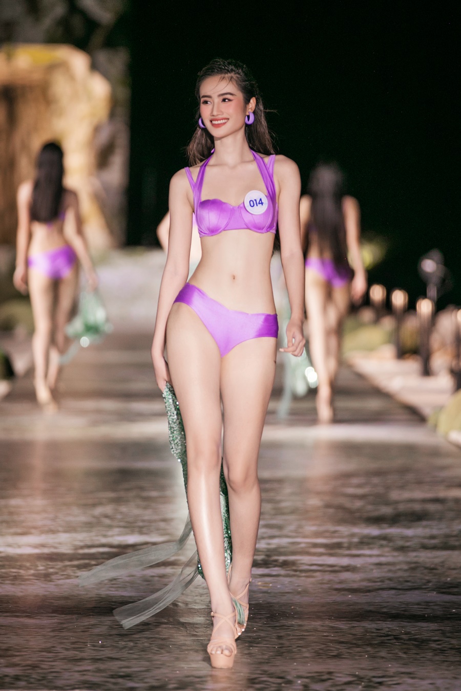 Top 3 Miss World Vietnam đọ sắc trong bikini sau 1 năm đăng quang, dàn thí sinh năm nay liệu có 'bì kịp'? - ảnh 4