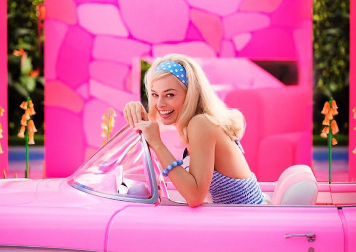 Bộ phim 'Barbie' bị cấm chiếu tại Việt Nam vì có hình ảnh 'đường lưỡi bò'.