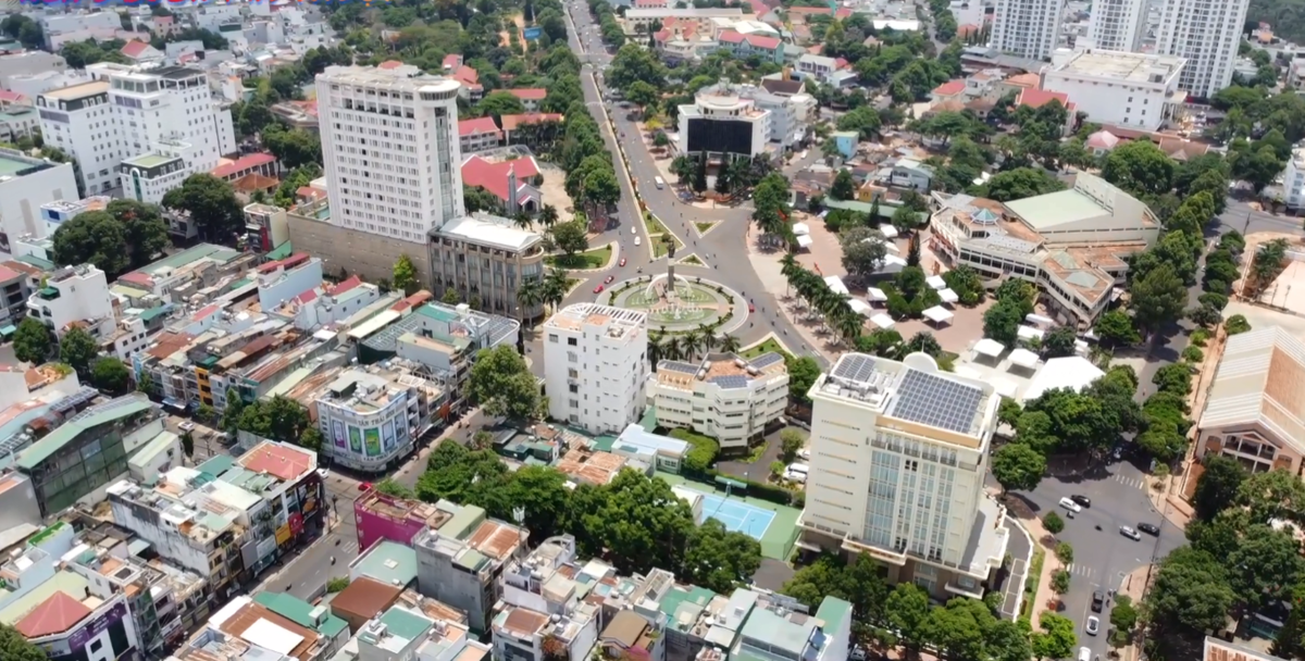 Có 1 thành phố tại Việt Nam nổi tiếng với nhiều tên gọi khác nhau.
