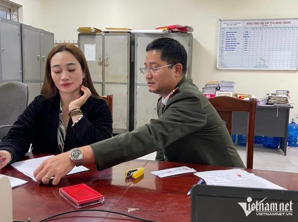 Trương Thị Hương tại cơ quan điều tra (ảnh: VietNamNet)