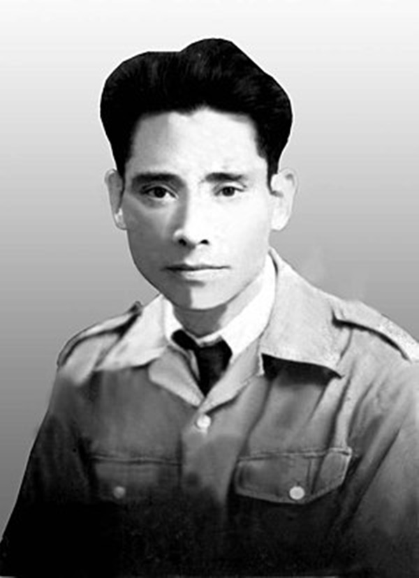 Tướng quân Nguyễn Sơn thời trẻ.