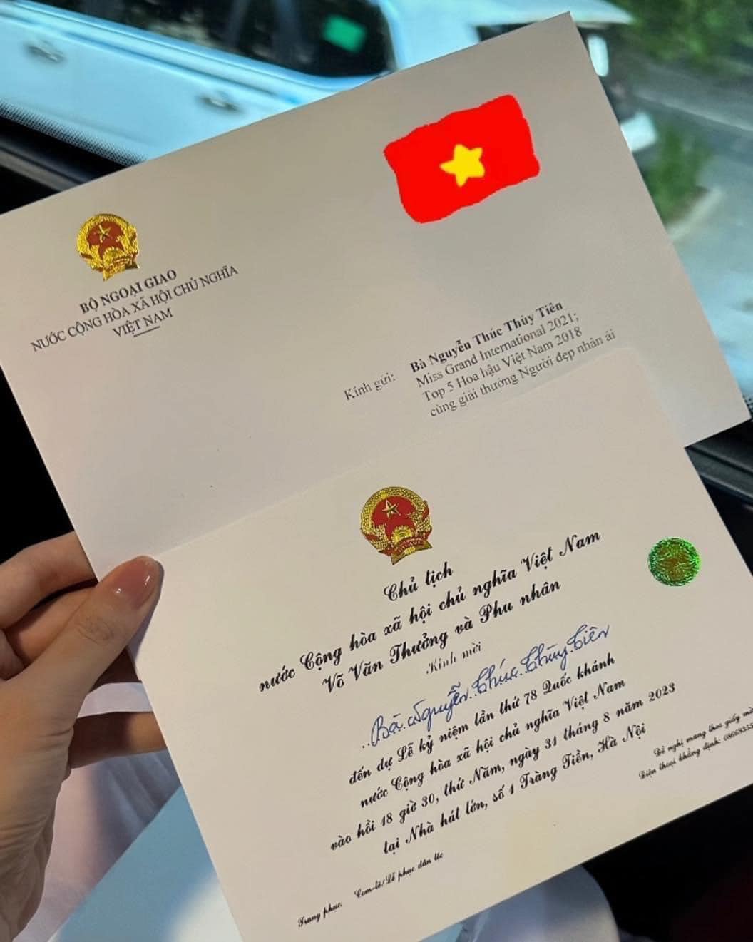 Thùy Tiên chia sẻ thư mời tham dự sự kiện đặc biệt này.