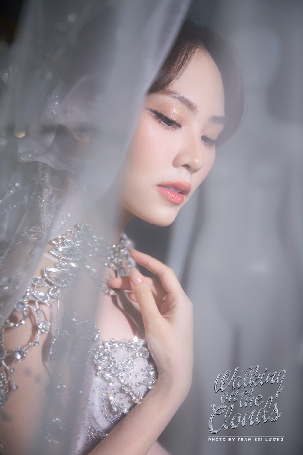 Miss World tiếp tục dời lịch, Hoa hậu Mai Phương bỗng tung loạt ảnh diện váy cưới đẹp như mơ - ảnh 2