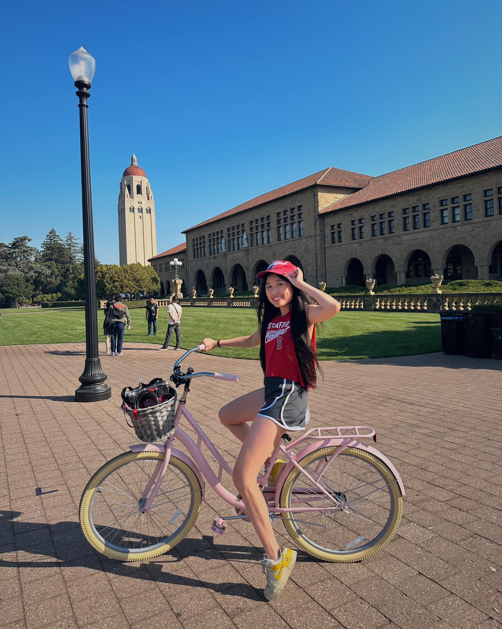 Jenny Huỳnh tại đại học Stanford