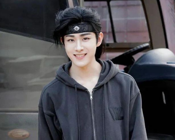 vu-nghe-si-tre-lo-clip-3