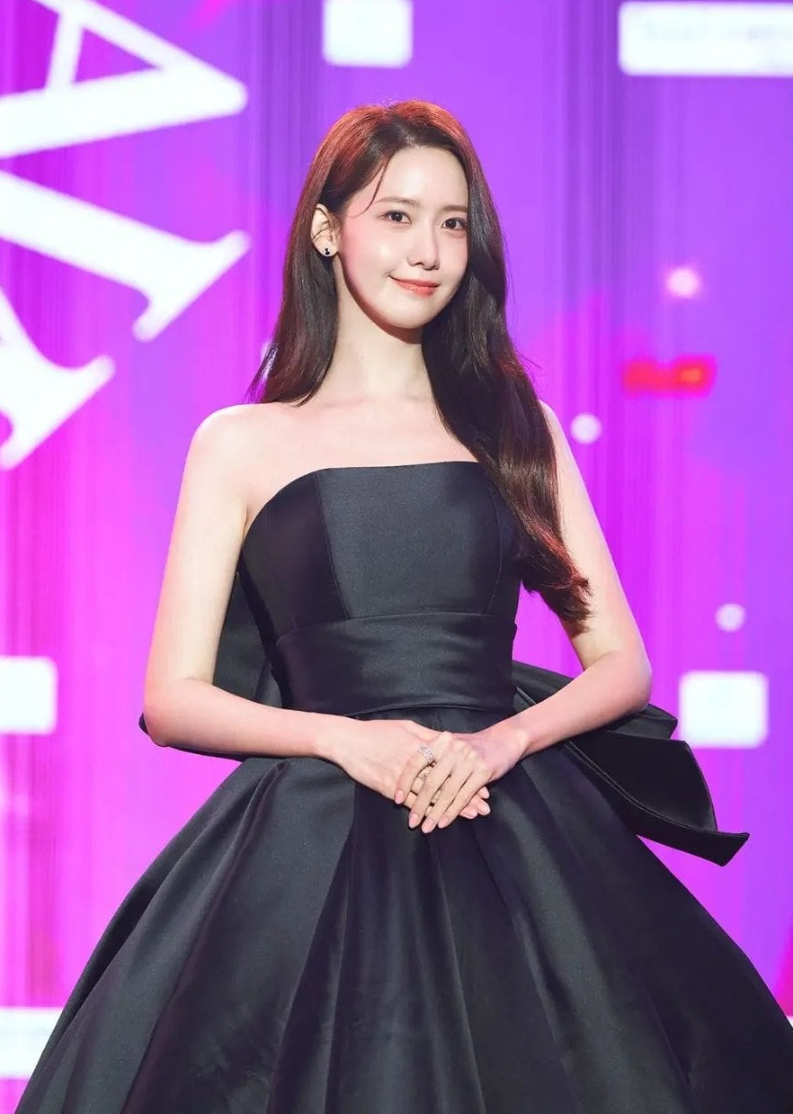 Dàn sao Hàn diện trang phục đen trong lễ trao giải vì sự ra đi của Lee Sun Kyun