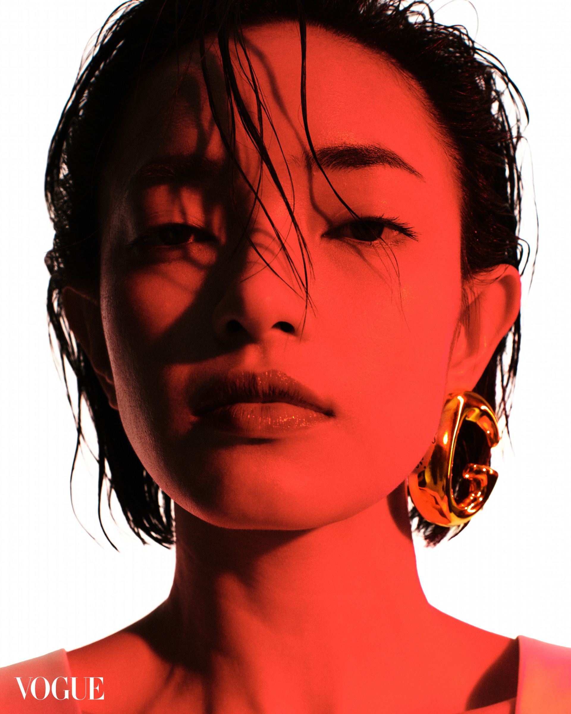 Châu Bùi đọ sắc cùng 'mỹ nhân đẹp nhất thế giới' Liza Soberano trên tạp chí Vogue Philippines - ảnh 4