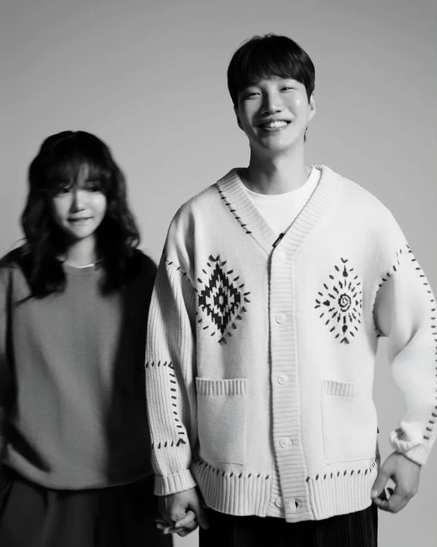 Cặp đôi diễn viên bất ngờ thông báo kết hôn ngay đầu năm khiến netizen 'rần rần' - ảnh 2