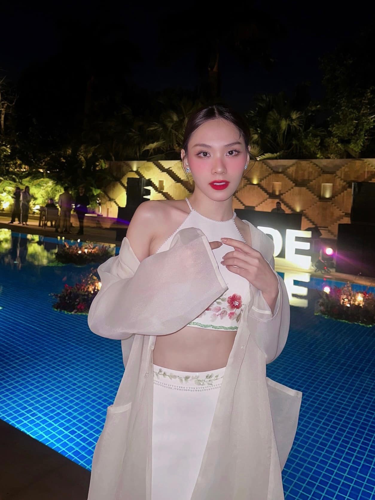 Một mình 'tự bơi' ở Miss World, Mai Phương tiết lộ tình trạng sức khỏe đáng báo động khiến fan lo lắng - ảnh 2