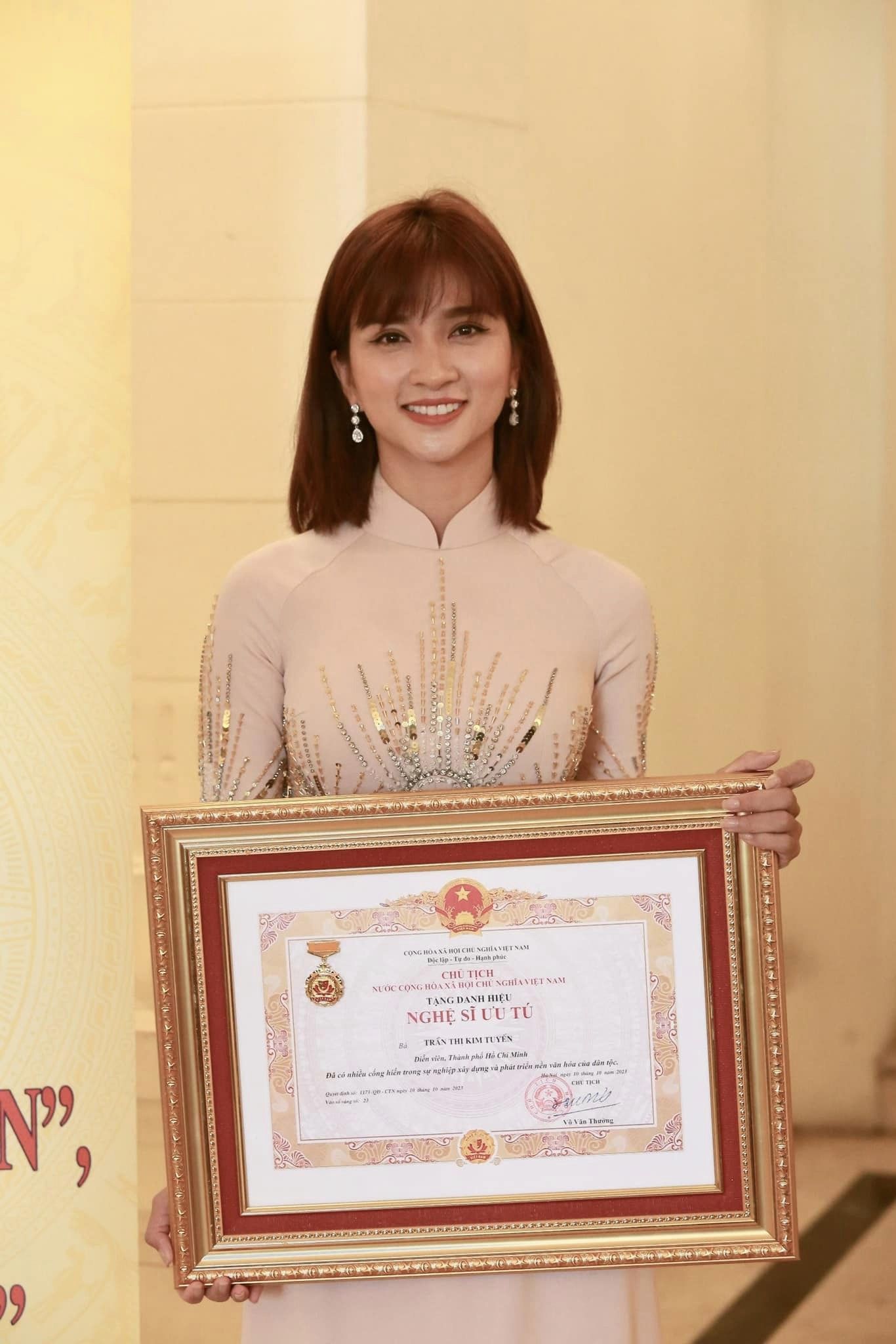 Kim Tuyến vừa được phong tặng danh hiệu NSƯT
