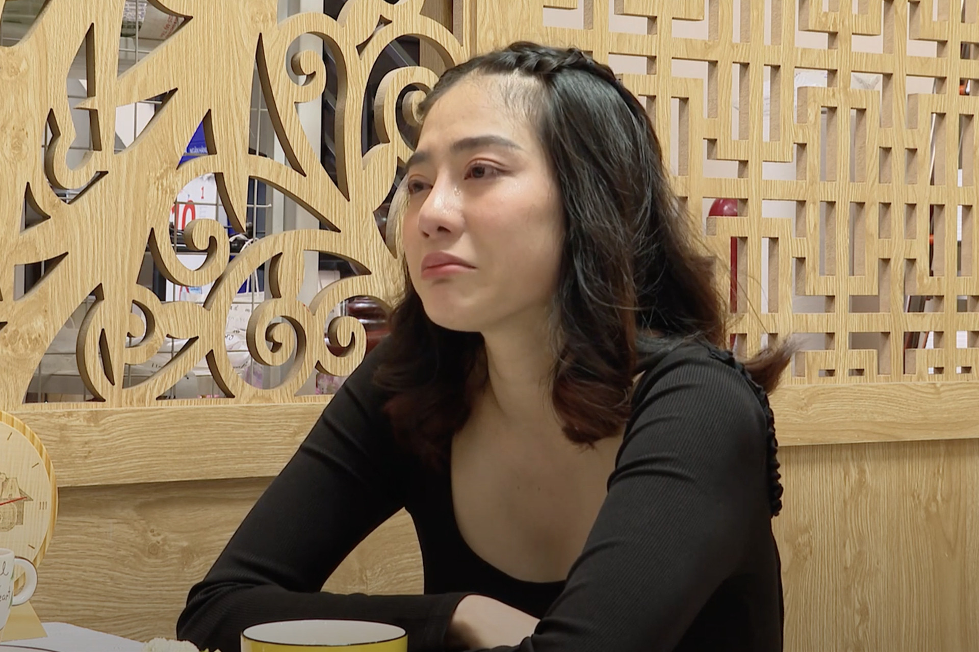 Nữ diễn viên khóc nấc tiết lộ được BB Trần chuyển tiền 2 lần cho đi đẻ: 'Sao em mắc nợ nhiều người quá' - ảnh 2
