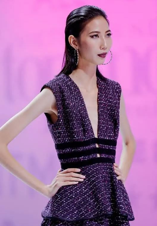 Nữ người mẫu đình đám của Vietnam's Next Top Model nay bán trà muối ớt ở vỉa hè, sức khỏe đáng lo ngại - ảnh 3