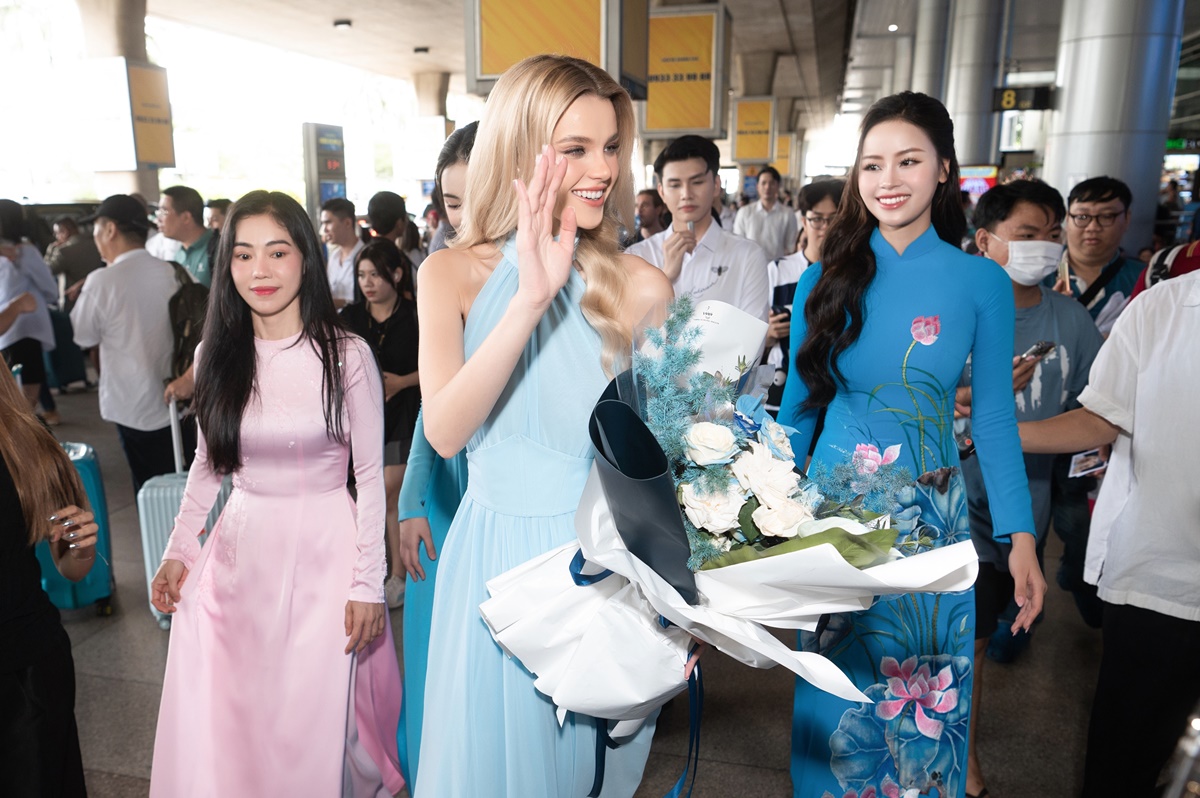 Hoa hậu Ý Nhi đọ sắc cùng đương kim Miss World 2024 - ảnh 2