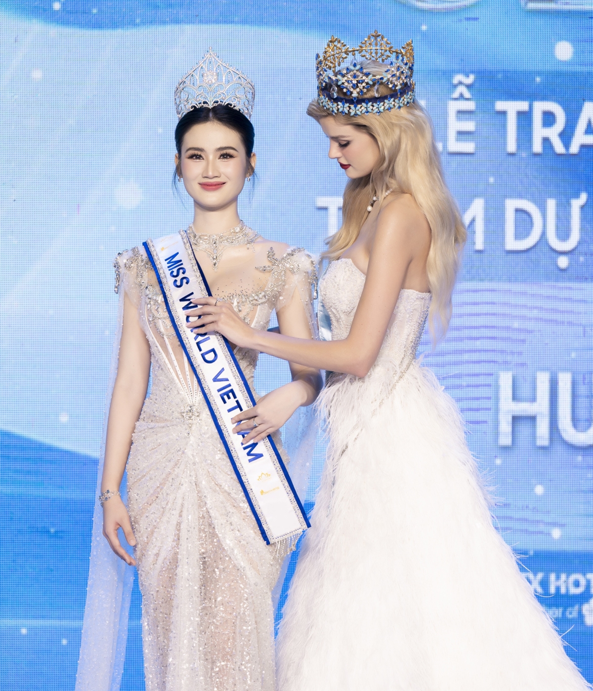 Hoa hậu Ý Nhi chính thức nhận sash Hoa hậu Miss World, đại diện Việt Nam tham dự Hoa hậu Thế giới - ảnh 5