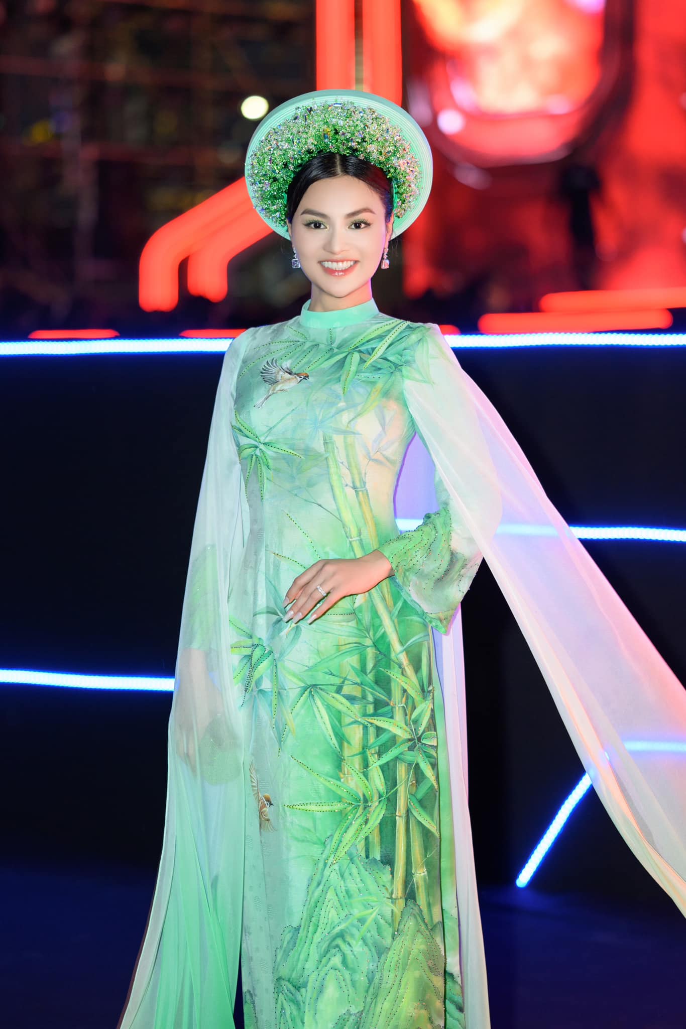 Siêu mẫu Vũ Thu Phương lên tiếng về thành tích Top 5 Miss Cosmo của học trò Xuân Hạnh - ảnh 1