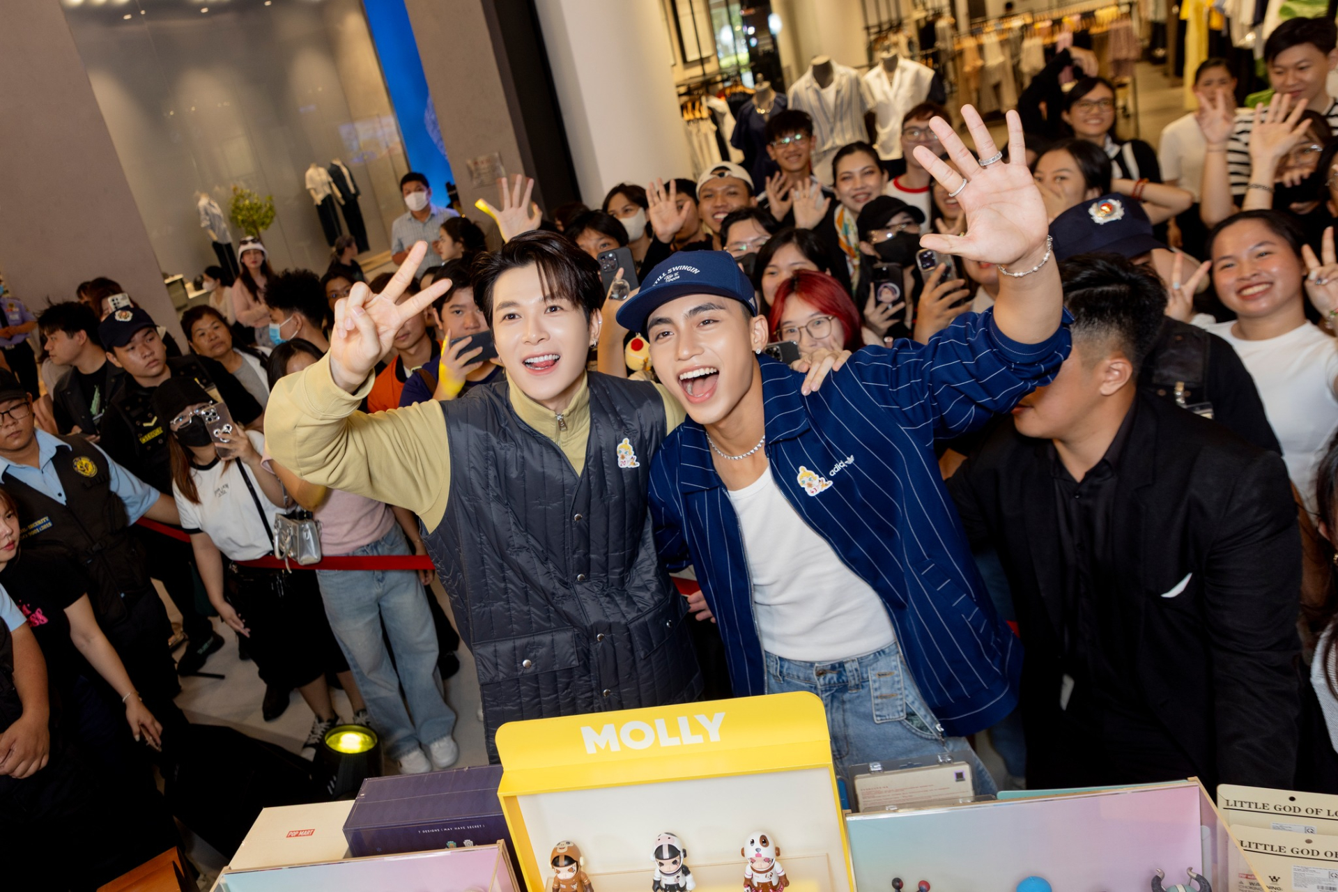 Bộ ba nam thần V-Biz đình đám hội ngộ, netizen khen ngợi tổ hợp nhan sắc của MONO, Anh Tú Atus và Quốc Anh - ảnh 5