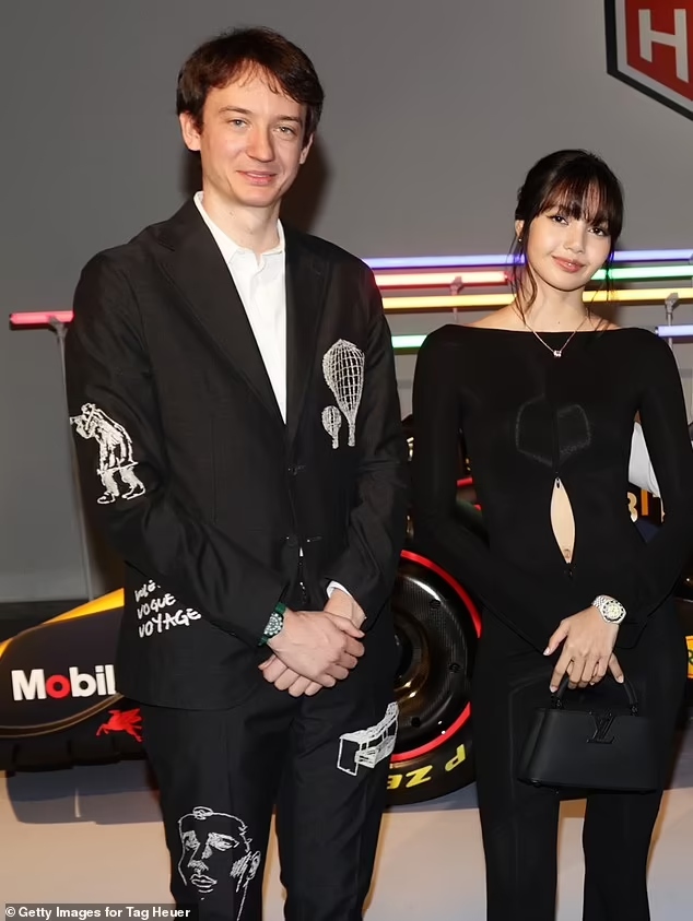 Lisa vướng tin đồn đã hẹn hò với Frédéric Arnault từ lâu.