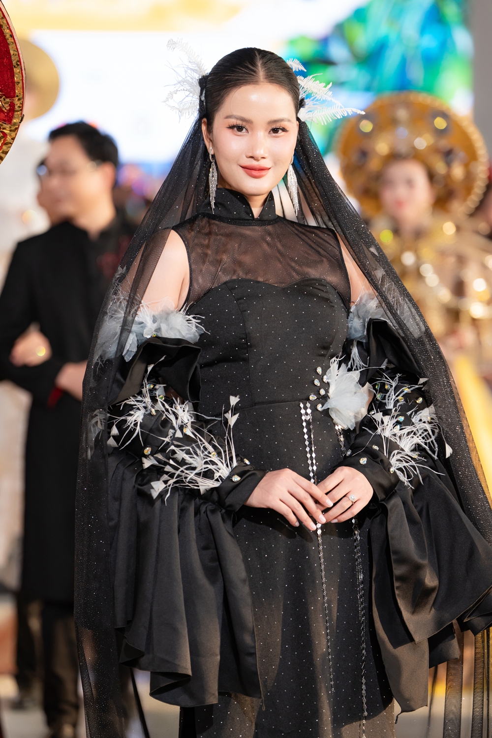 Á hậu Hương Ly