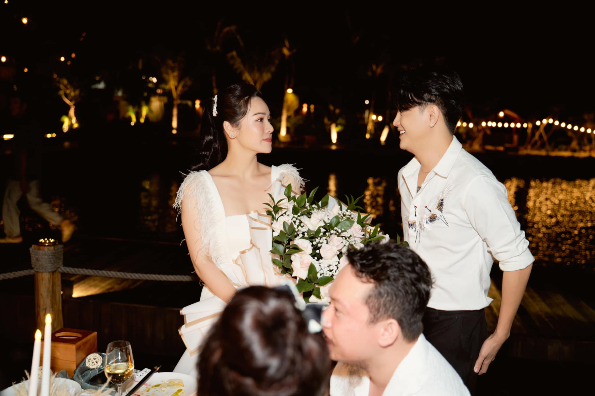 Nhật Kim Anh và TiTi hiếm hoi xuất hiện cùng nhau tại buổi tiệc sinh nhật của nữ diễn viên