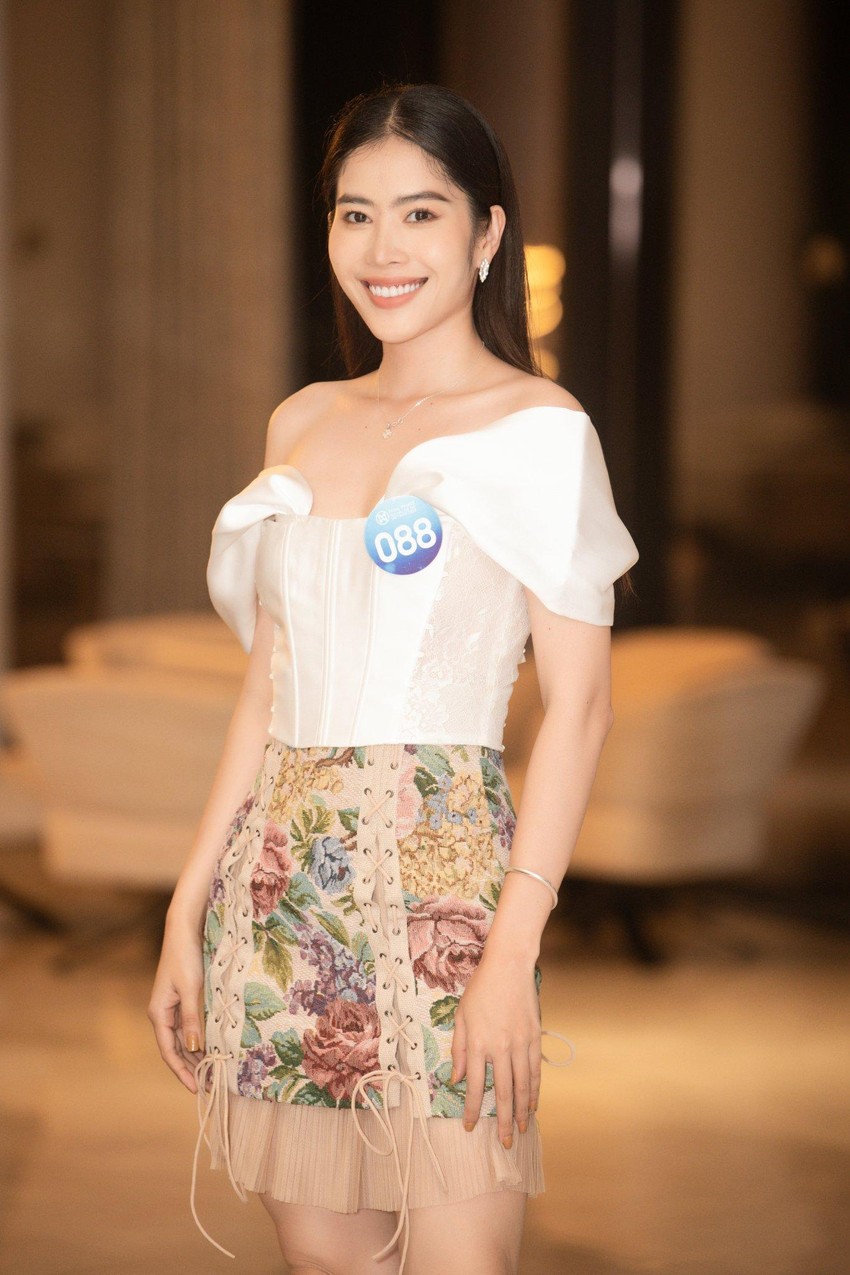 Sau khi tham gia cuộc thi Miss World Việt Nam 2022, Nam Em ngày càng sở hữu nhiều fan hâm mộ trên khắp mọi nơi