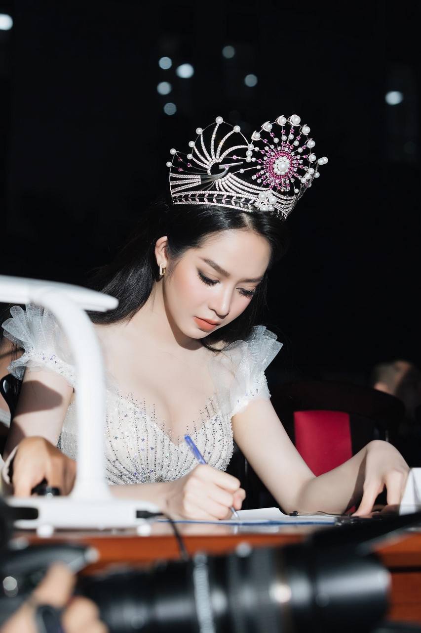 Hoa hậu Thanh Thủy đã công khai thừa nhận PTTM - ảnh 3
