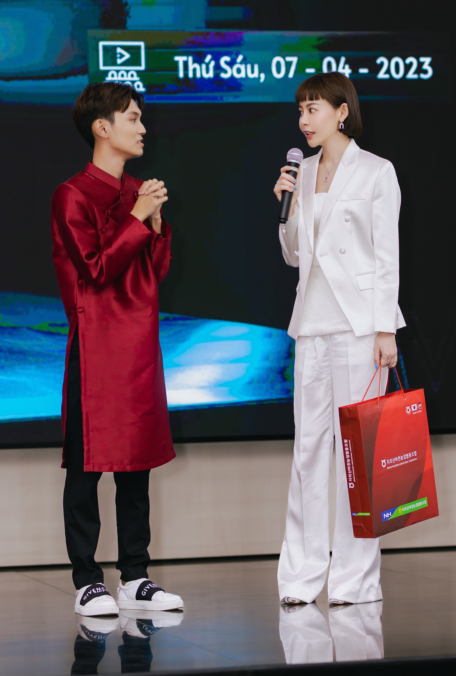 Hoa hậu Hải Dương làm khách mời truyền cảm hứng, chia sẻ trước hàng trăm sinh viên - ảnh 2