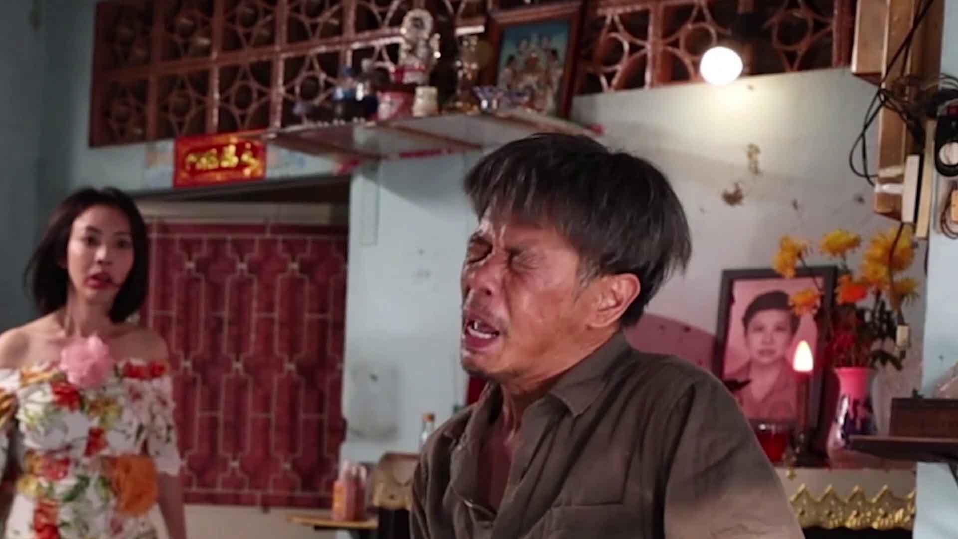 'Con nhót mót chồng' tiết lộ cảnh không có trong kịch bản: Thái Hòa tự tát 40 lần khiến Thu Trang choáng váng - ảnh 2