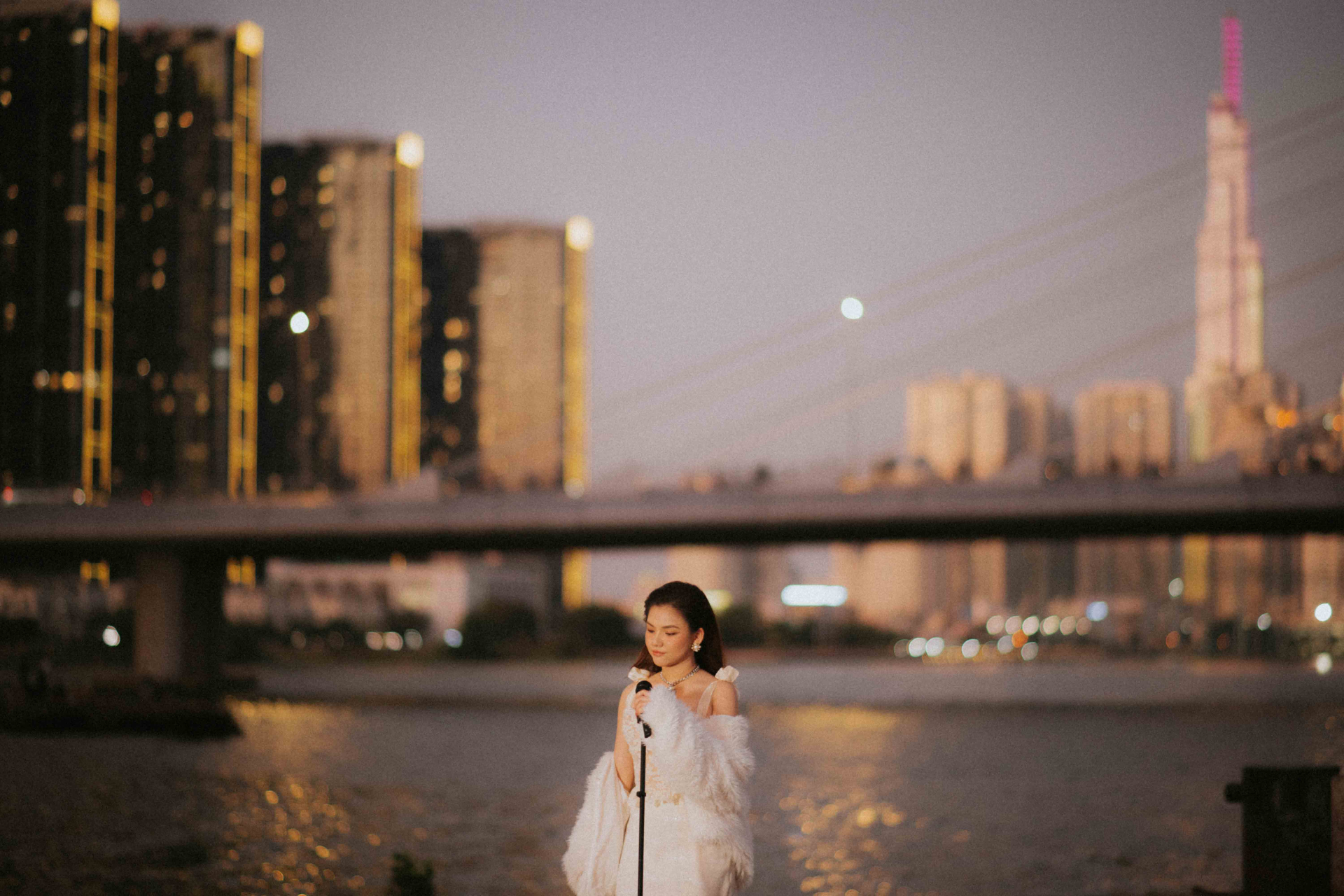 Mới đây, nữ ca sĩ cũng đã được mời hát ca khúc Bạn Ơi - OST chính thức cho bộ phim điện ảnh ‘Lật Mặt 6: Tấm Vé Định Mệnh’ của ca sĩ Lý Hải.