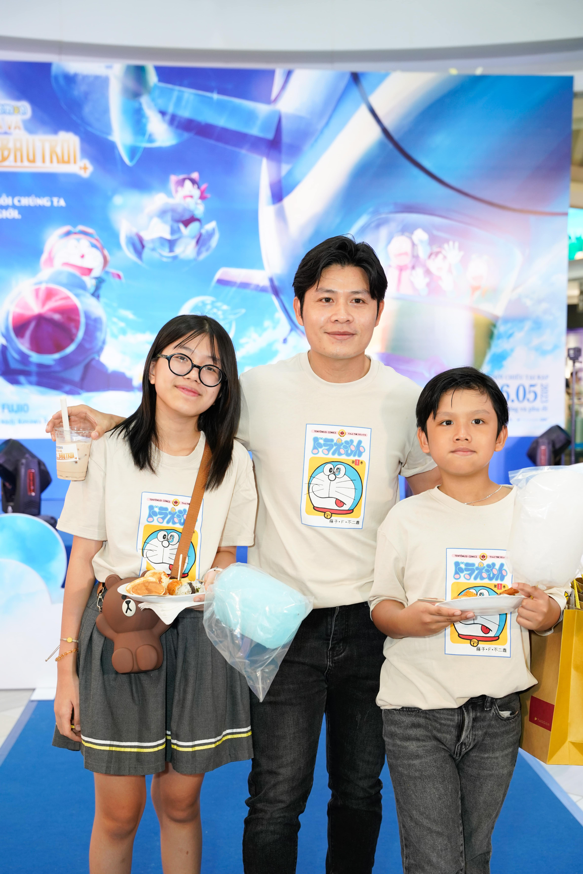 Không chỉ làm mưa làm gió phòng vé, các hình ảnh trong phần phim mới của Doraemon cũng tràn ngập khắp nơi, chứng tỏ sức hút tuyệt vời của thương hiệu Mèo Ú tại Việt Nam. 