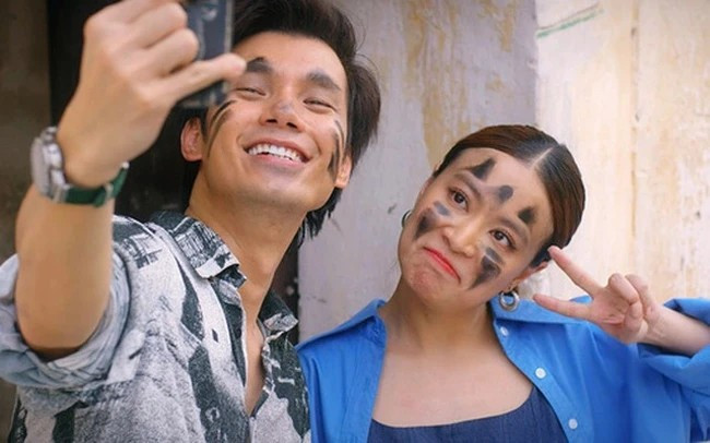 Hoàng Thùy Linh bị xem là 'hố đen' của bộ phim, đóng cảnh khóc mà ngỡ đang cười - ảnh 7