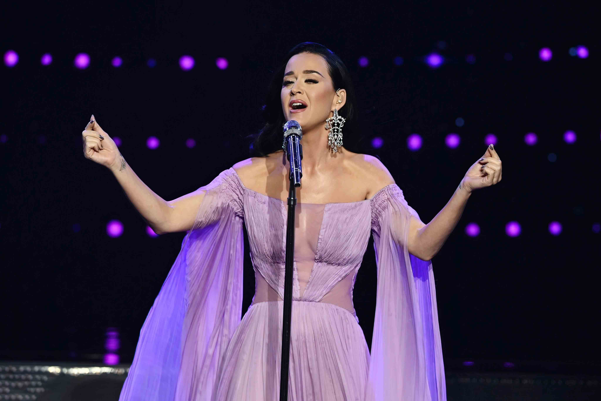 Katy Perry hé lộ lý do tiếp tục chọn Công Trí khi biểu diễn tại Việt Nam - ảnh 3