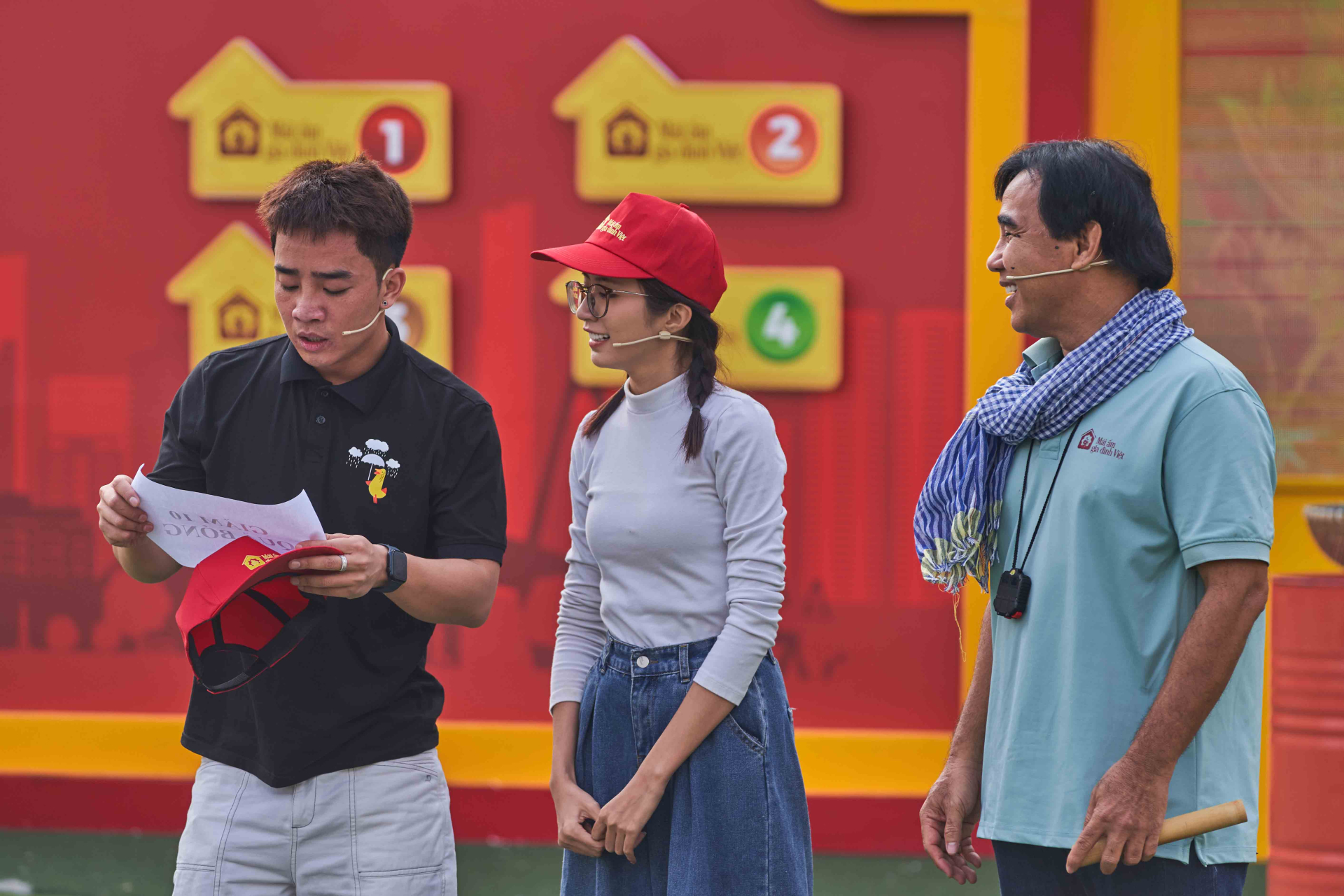 Diễn viên Đỗ Duy Nam và diễn viên Ngọc Huyền góp sức mang về giải thưởng 105 triệu cho trẻ em mồ côi - ảnh 4