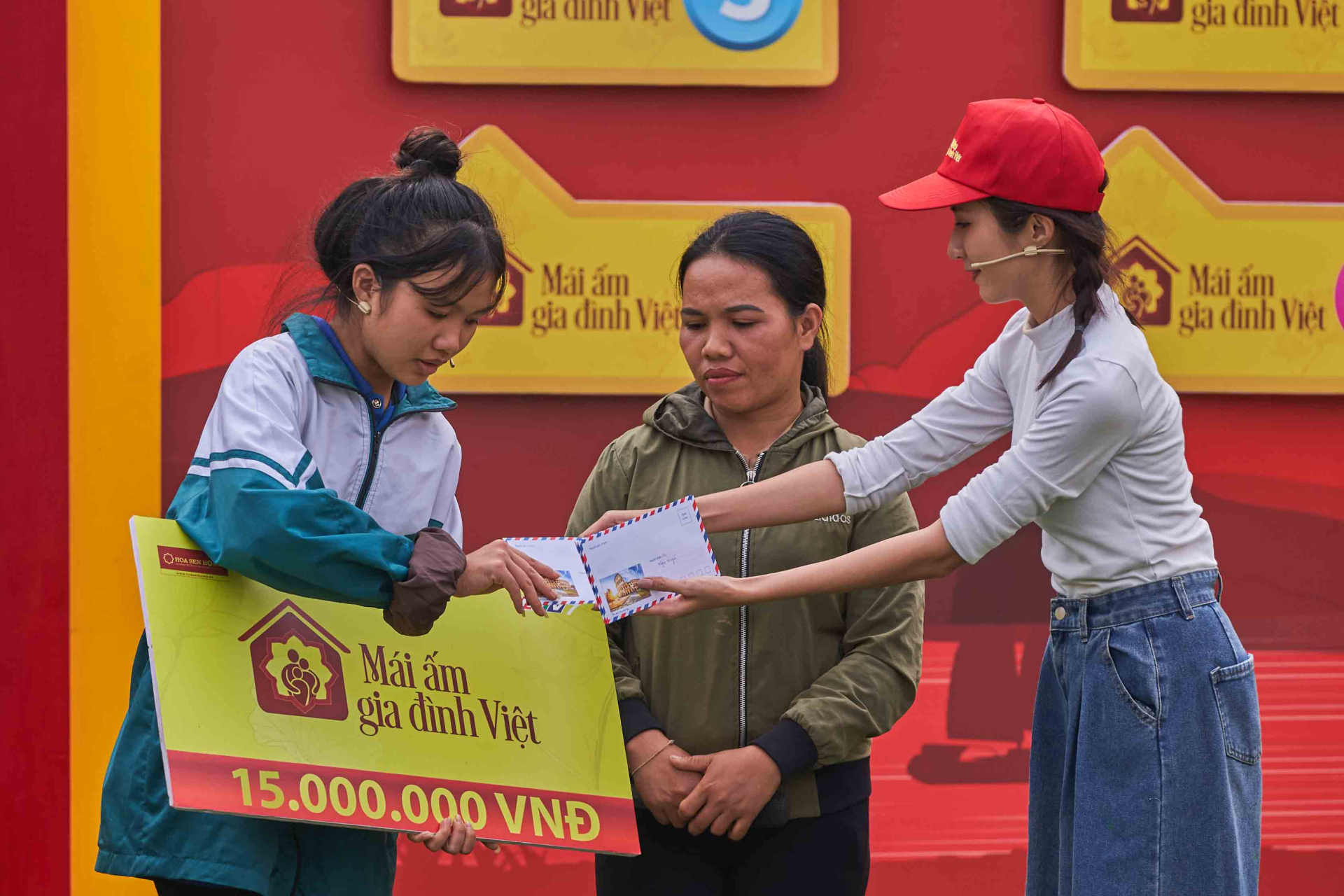 Diễn viên Đỗ Duy Nam và diễn viên Ngọc Huyền góp sức mang về giải thưởng 105 triệu cho trẻ em mồ côi - ảnh 6