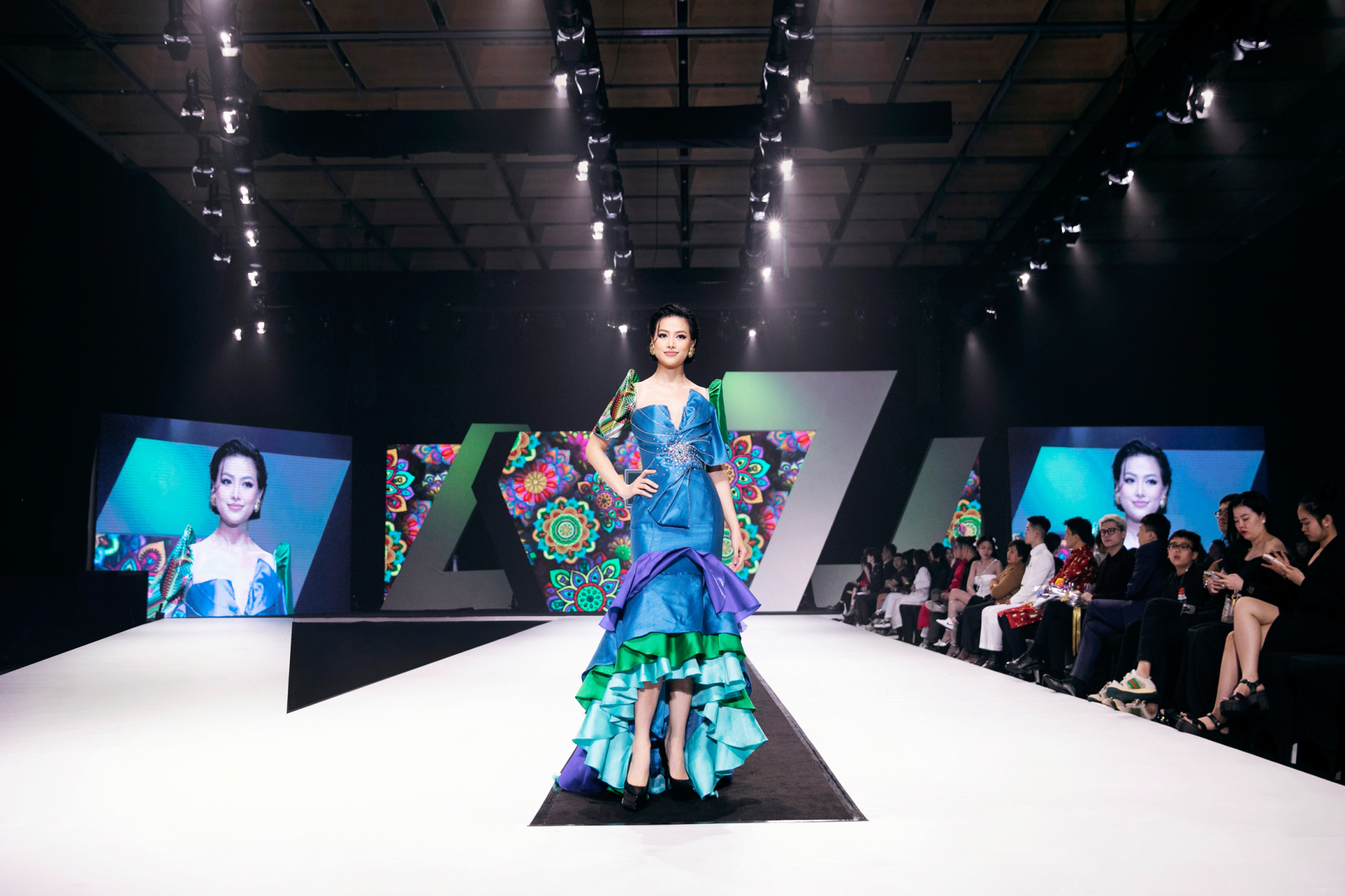 Thanh Hằng, Lan Khuê, Thuý Vân nổi bật tại sàn diễn Asian Kids Fashion Week - ảnh 10