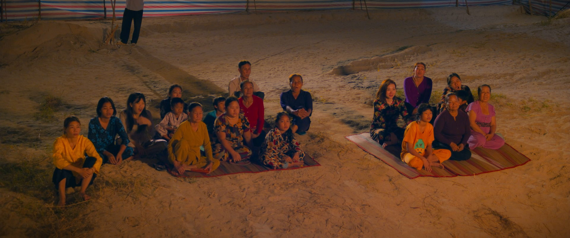 Phim Sáng Đèn tung trailer chính thức, gánh hát Viễn Phương như từ đời bước lên màn ảnh rộng - ảnh 7