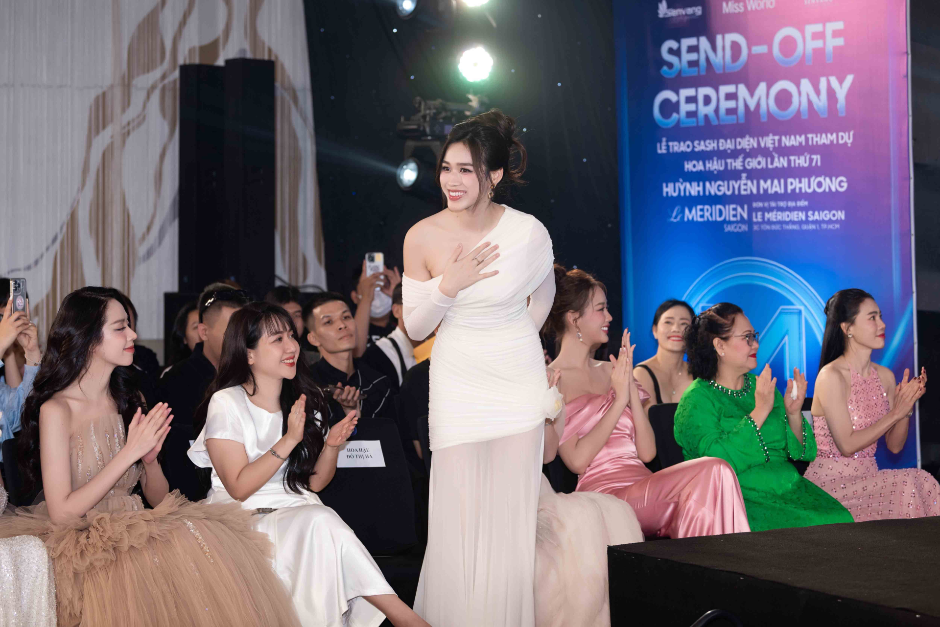 Toàn cảnh lễ trao sash của Hoa hậu Mai Phương, nhan sắc và tài năng ngày càng thăng hạng - ảnh 3