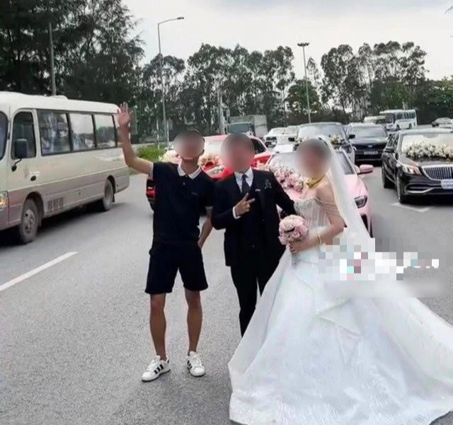 Chú rể bị triệu tập sau đám cưới vì dừng dàn siêu xe giữa đường để quay phim, chụp ảnh đăng lên mạng - ảnh 1