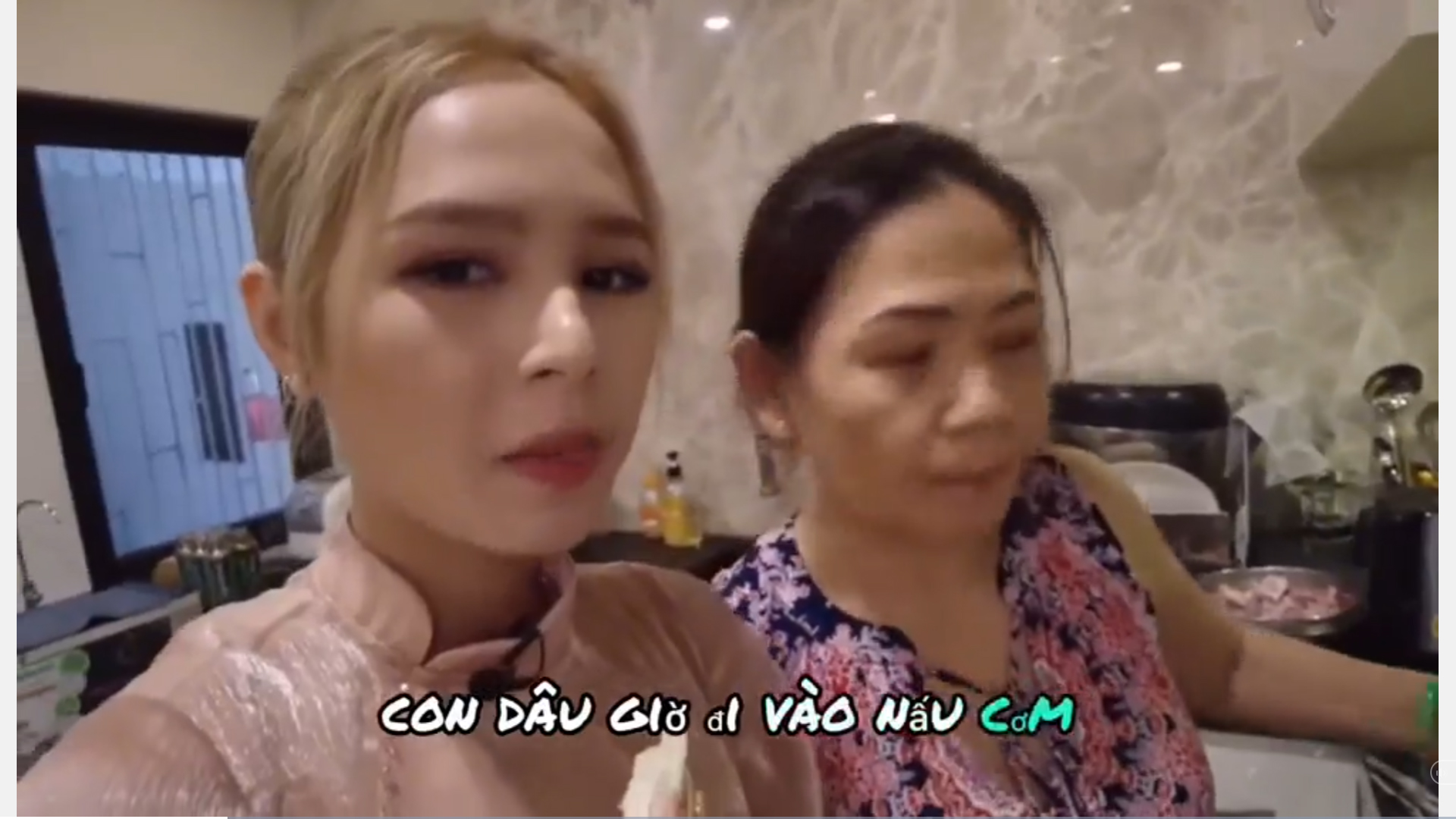 Loạt ứng xử của Xoài Non bị chê trách trước bố mẹ chồng: Để bố chồng “phục vụ”, nói từ nhạy cảm - ảnh 2