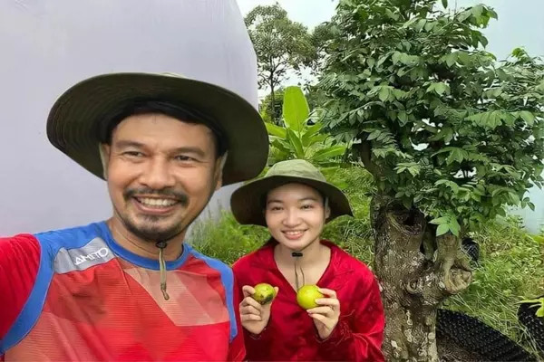 'Đại gia ngầm' của làng hài miền Nam lấy vợ kém 26 tuổi bỏ phố về quê, cầm cuốc làm vườn như nông dân - ảnh 3