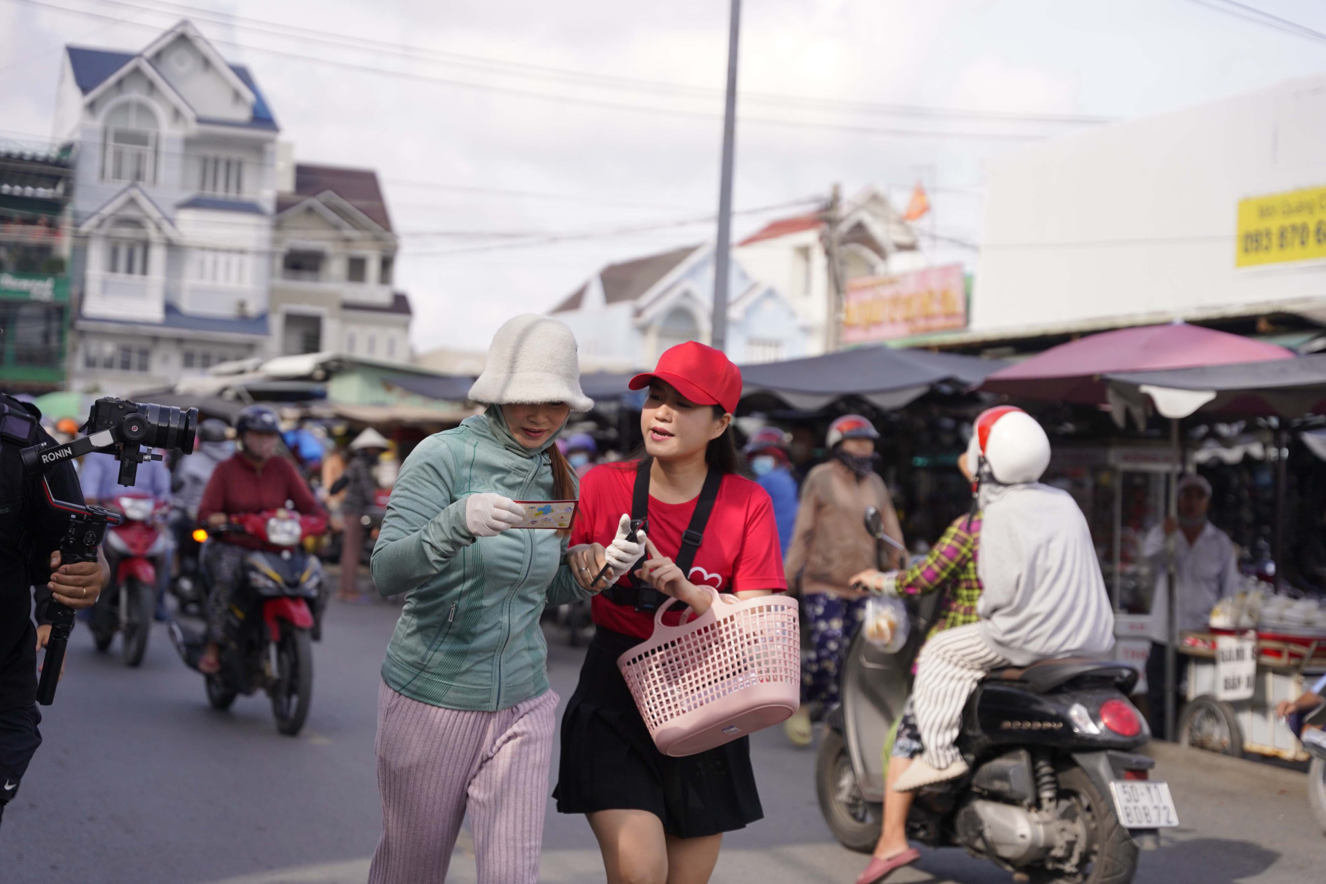 Hứa Minh Đạt flex trình quản lý chi tiêu của vợ: 'Lâm Vỹ Dạ đi chợ 1 lần nhưng có thể ăn đến 3 bữa” - ảnh 2