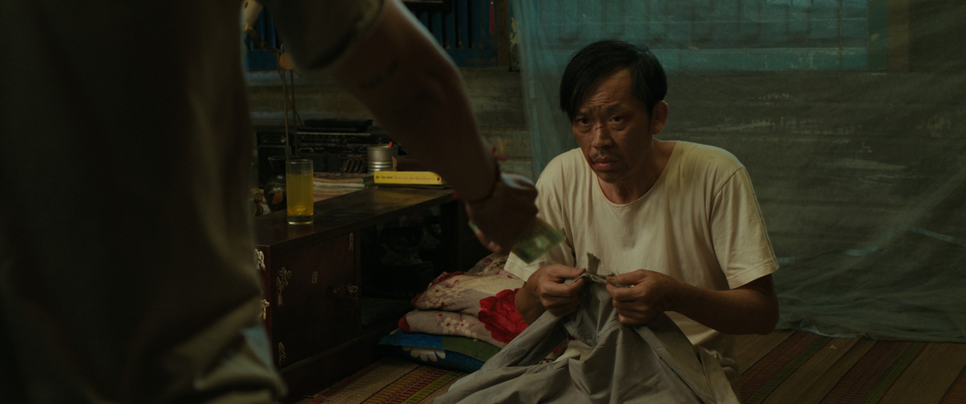 Hé lộ giao kèo kiếm tiền giữa Tuấn Trần và ma trong 'Làm giàu với ma' - ảnh 3