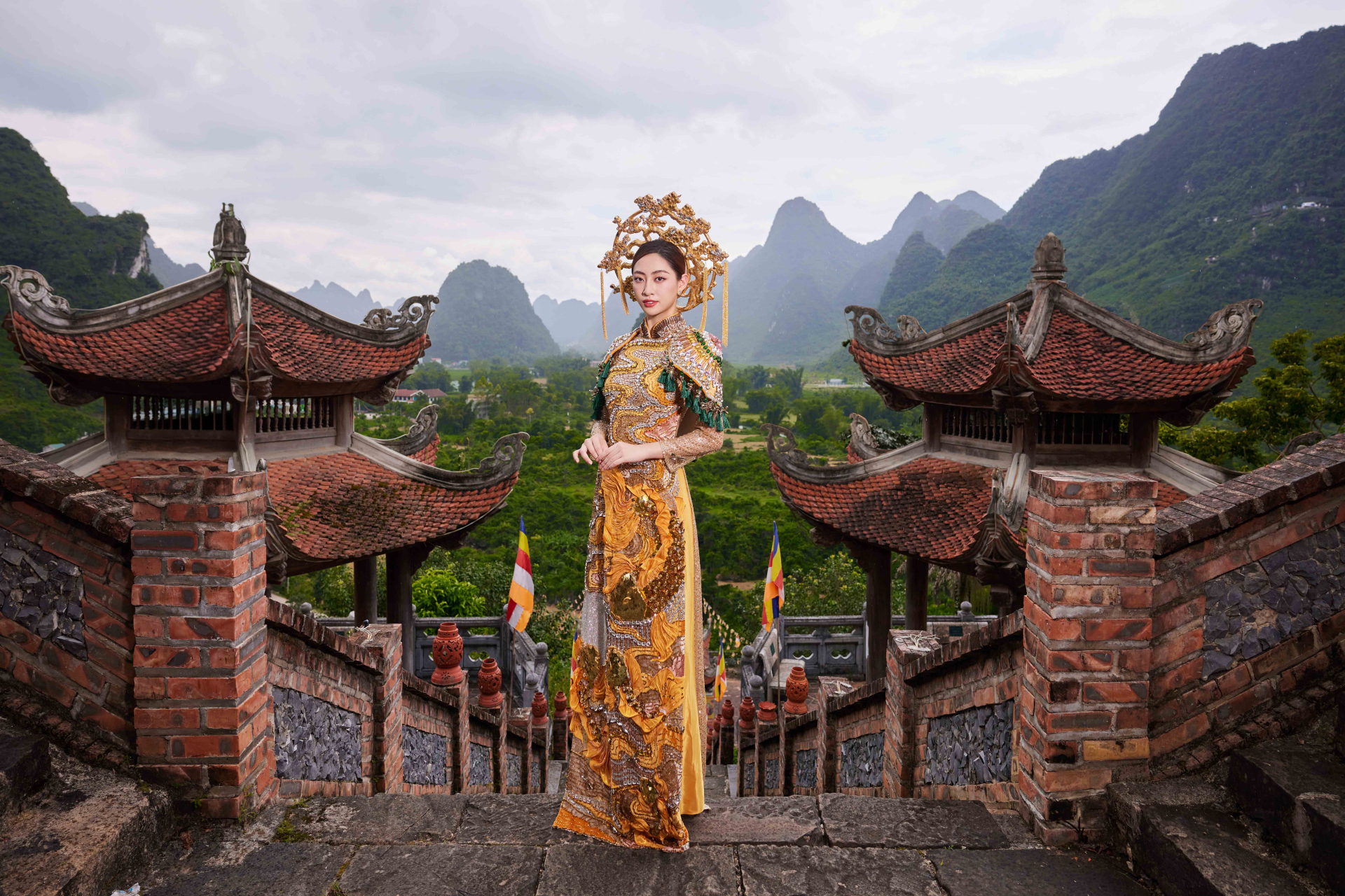 Lương Thùy Linh miệt mài quảng bá du lịch quê nhà trong kỷ niệm 5 năm đăng quang - ảnh 3