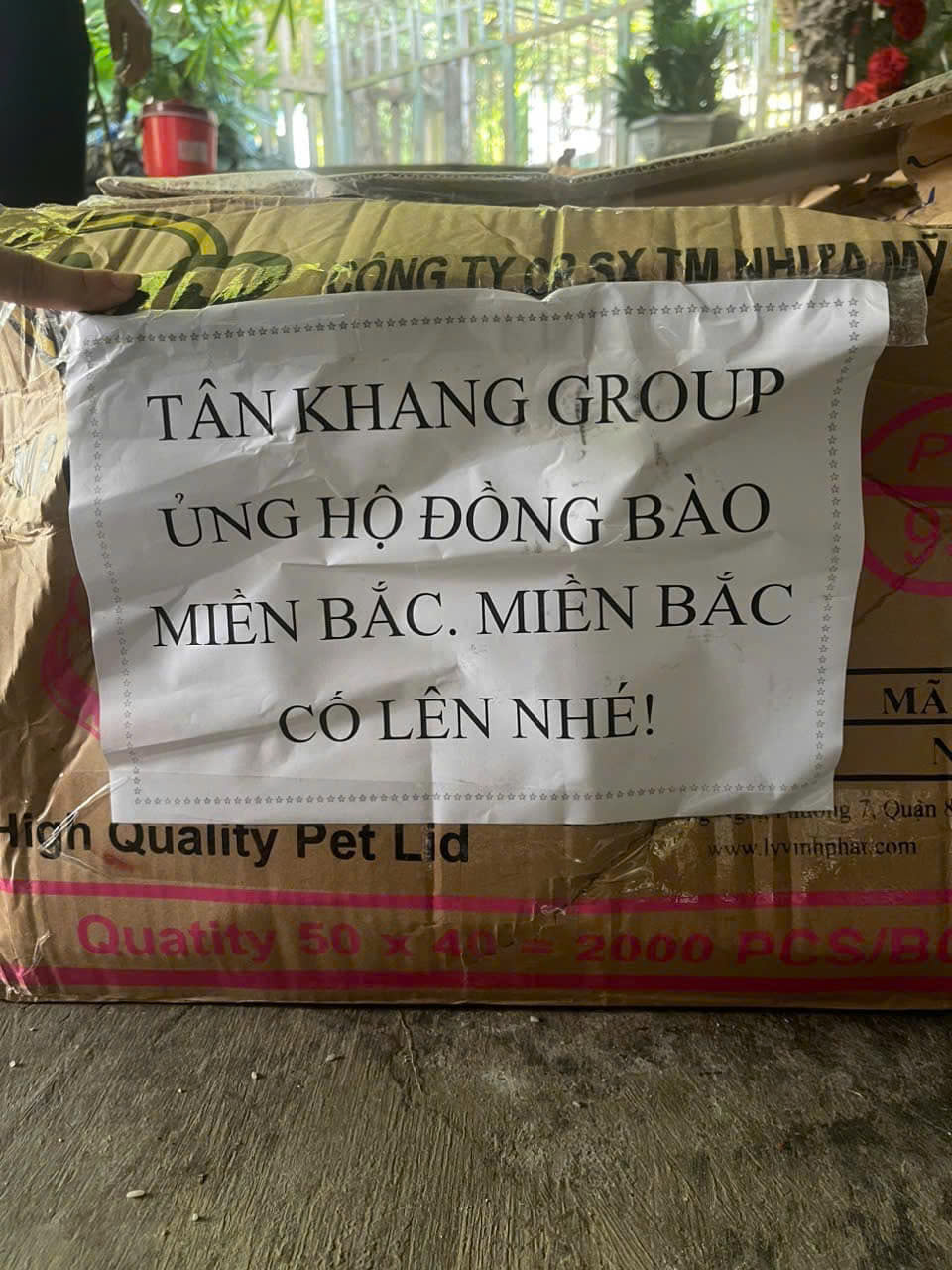 Phát hiện vàng trong thùng đồ từ thiện gửi đến Lào Cai: Chủ nhân mất ăn mất ngủ không dám nói - ảnh 1