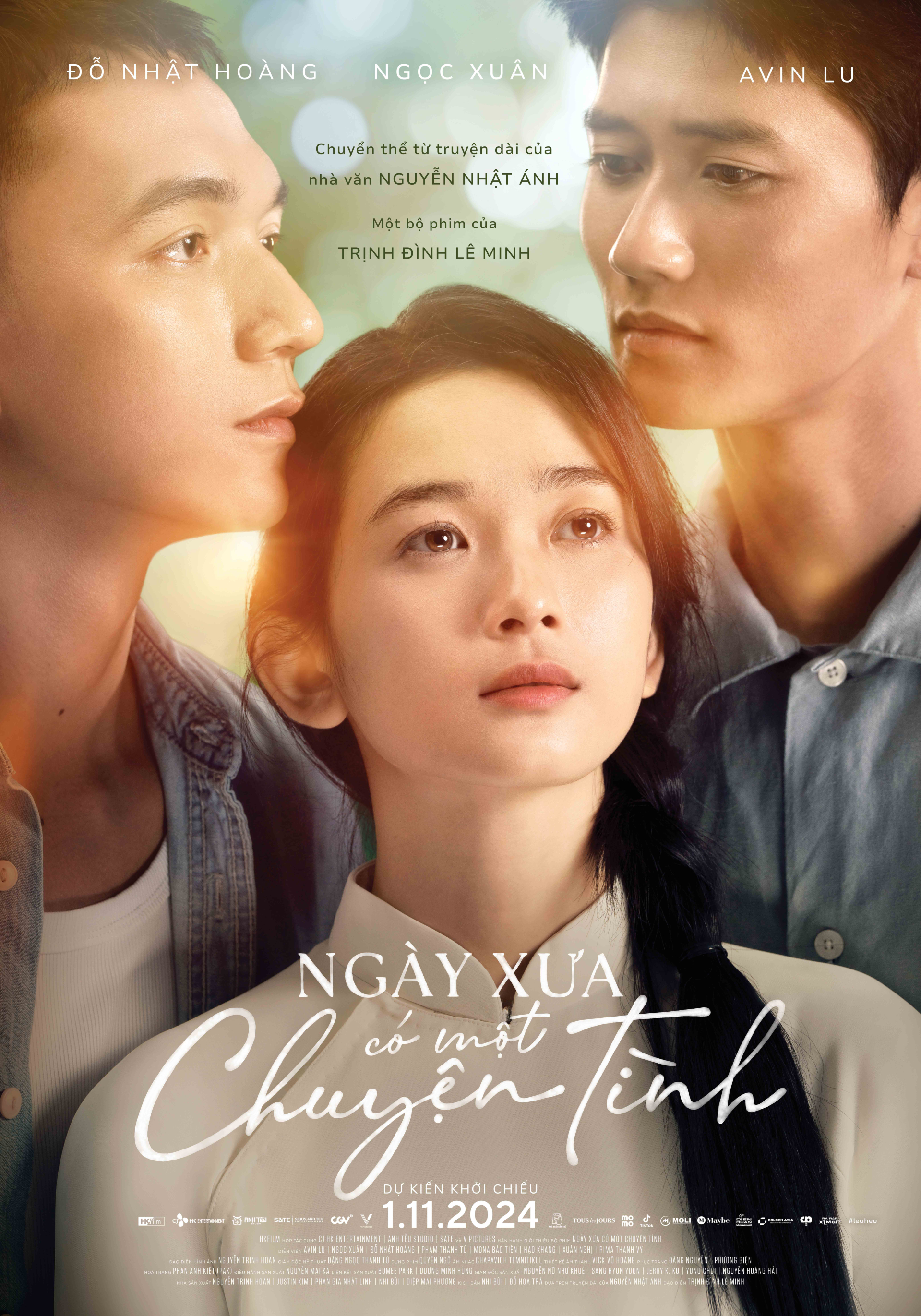 Poster chính thức của Ngày Xưa Có Một Chuyện Tình: chỉ từ một ánh mắt mà nói lên cả một chuyện tình! - ảnh 1