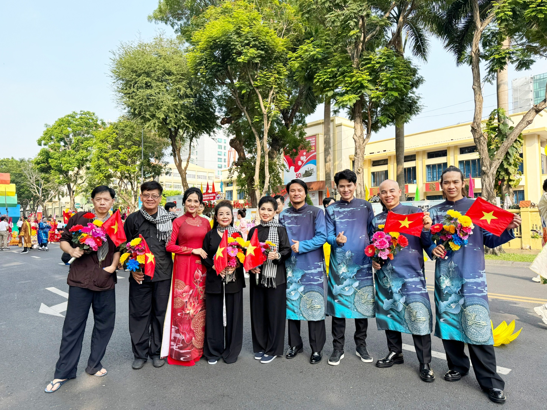 MC Phương Thảo vỡ òa cảm xúc khi góp giọng trong chương trình nghệ thuật “Rạng rỡ non sông Việt Nam” - ảnh 3