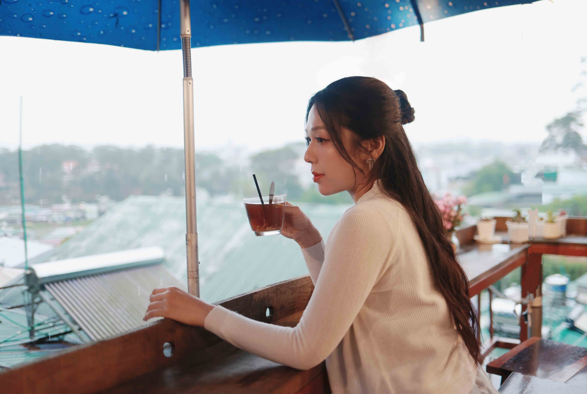 Nguyễn Kiều Oanh ra mắt EP 'Tự Em kể về hành trình tự chữa lành sau những tổn thương - ảnh 4