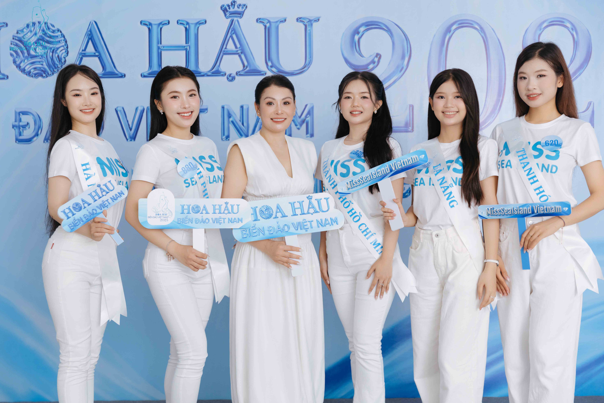 Top 40 thí sinh Hoa hậu Biển Đảo Việt Nam 2025 được trao sash chính thức